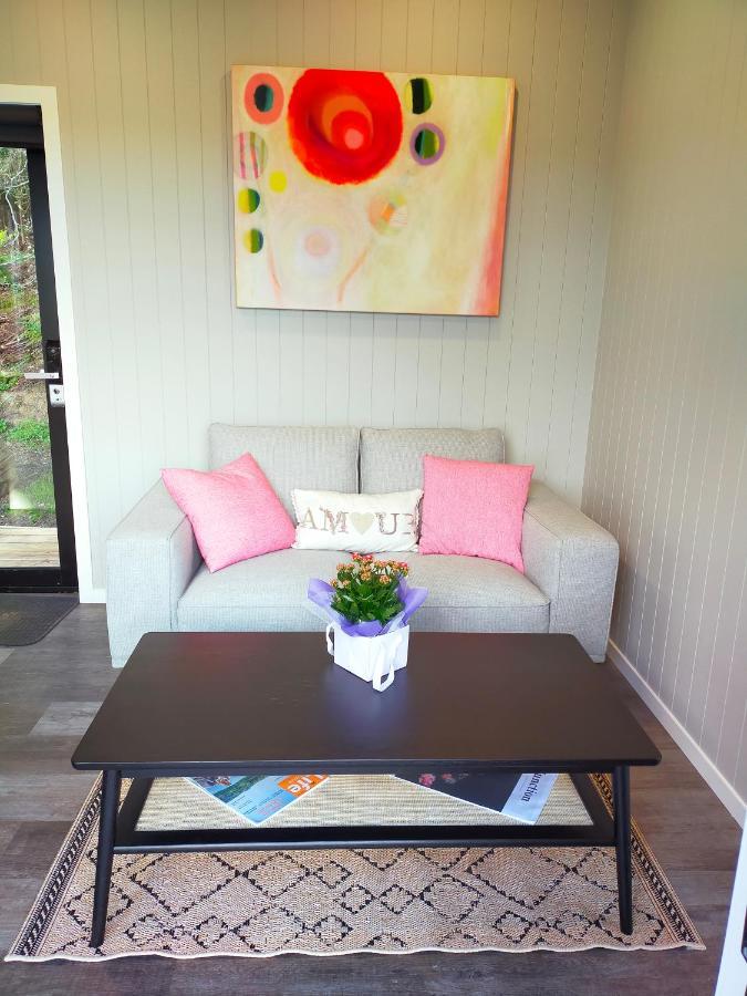 Secluded, Private Rural Retreat Mins From Warkworth -"Avondale" Minihouse Βίλα Εξωτερικό φωτογραφία
